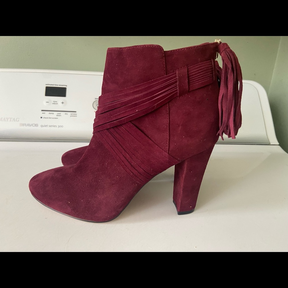 Burgundy White House black market boot with heel.